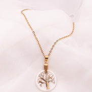Collier Arbre de Vie en porcelaine fait main sur chaîne acier inoxydable 46 cm. Bijou femme bohème chic et artisanal fabriqué dans le Sud de la France.