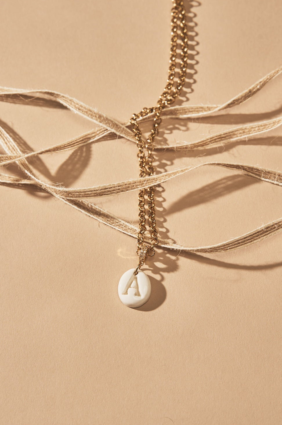 Collier Initiale Personnalisé | Bijou en Porcelaine Fait Main