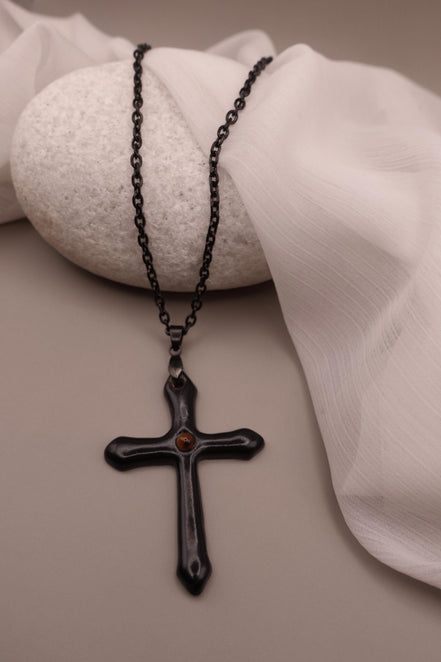 Collier croix noir homme