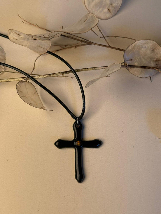 Collier croix noir homme