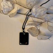 Collier Atlas